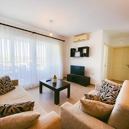 Stunning 2 Bedroom With Sea And Mountain View *