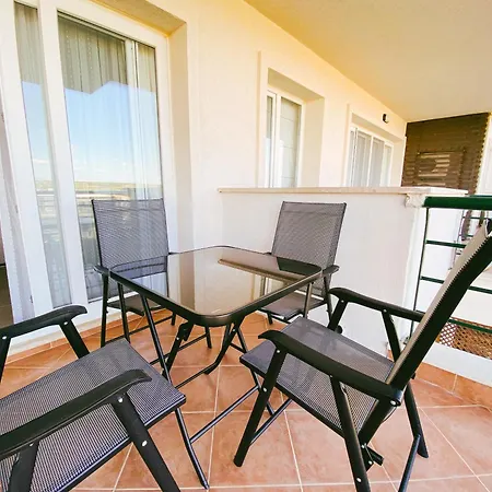 Stunning 2 Bedroom With Sea And Mountain View