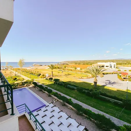 شقة Stunning 2 Bedroom With Sea And Mountain View